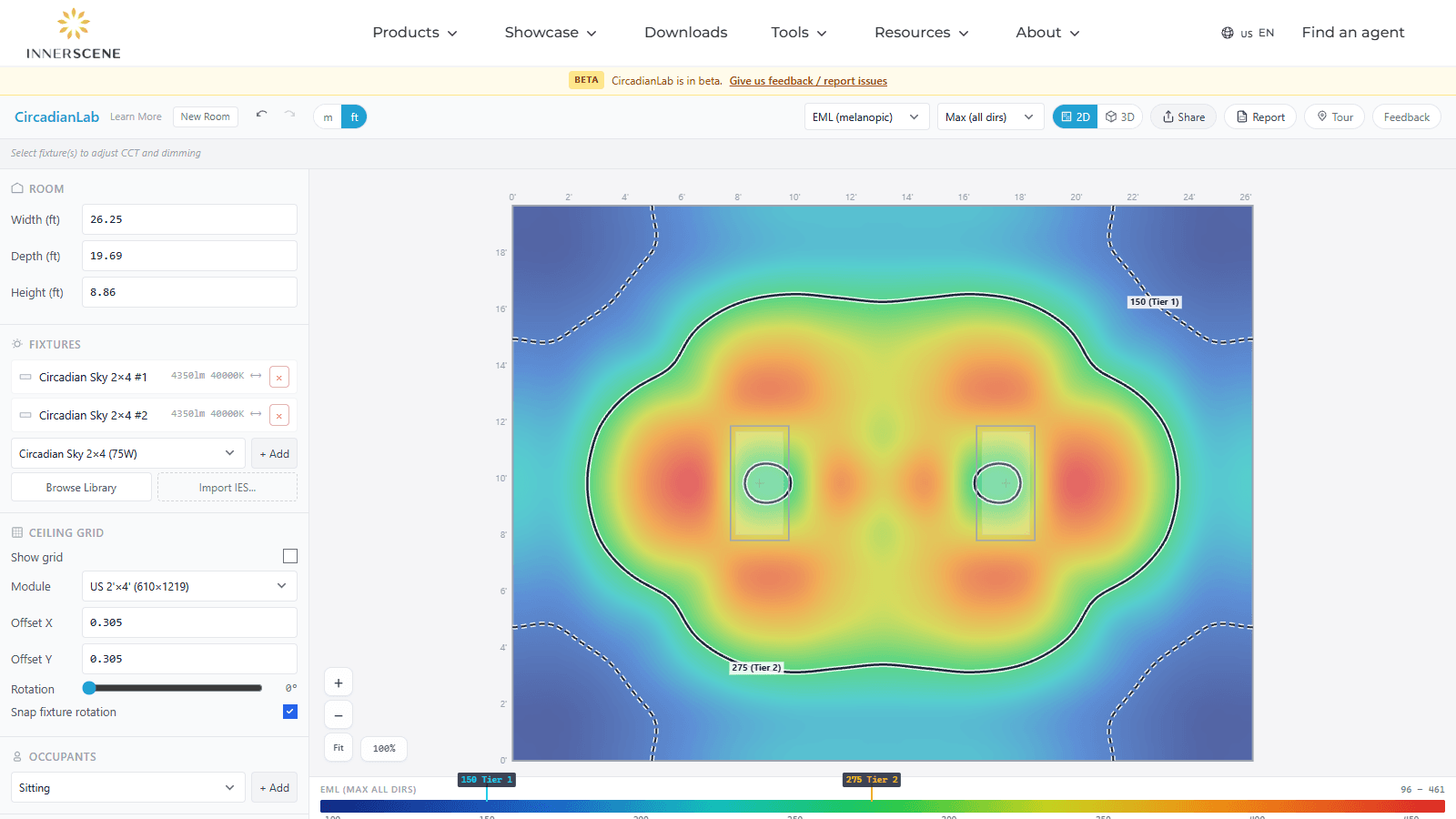 CircadianLab-Oberfläche mit einer 2D-EML-Heatmap mit Konturlinien, vier deckenmontierten Circadian Sky-Leuchten, Seitenleisten-Bedienelementen für Raumabmessungen, Leuchten, Deckenraster und Ergebnispanel