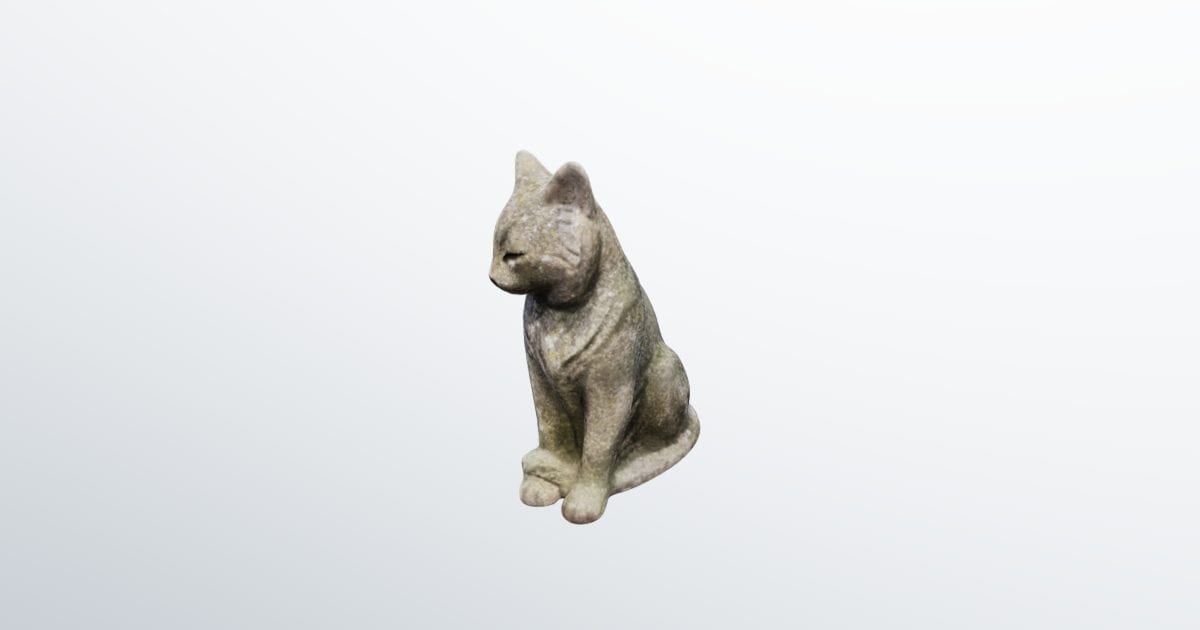 Concrete cat statue (.splat)
